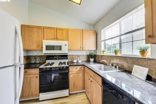 Photo #4: 41046754 Listing