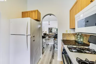 Photo #5: 41046754 Listing