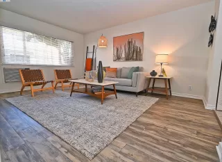 Photo #6: 41046766 Listing