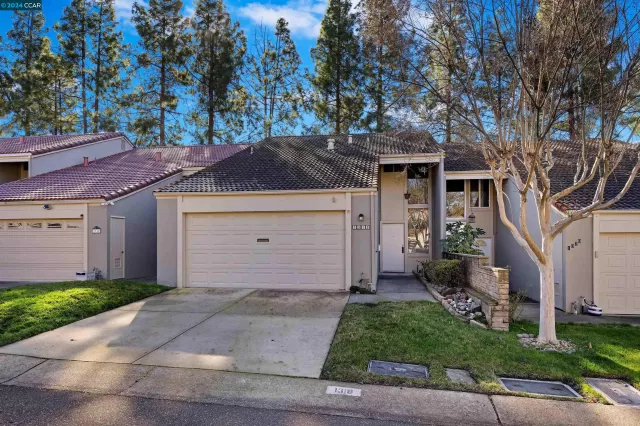 MLS: 41046807 Condo For Sale