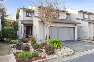 More Details about MLS # 41046823 : 20589 WATERFORD PL