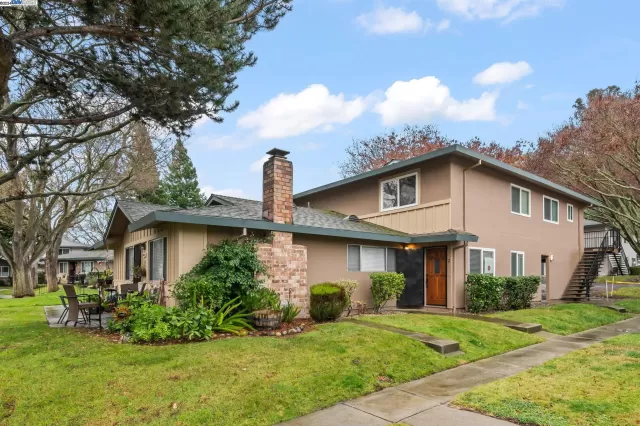 MLS: 41046850 Condo For Sale