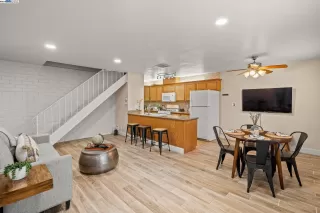 Photo #2: 41046850 Listing