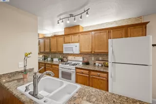 Photo #5: 41046850 Listing