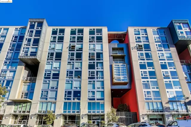 MLS: 41046868 Condo For Sale