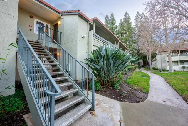 MLS: 41046918 Condo For Sale