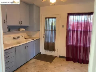 Photo #5: 41046941 Listing