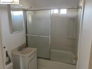 Photo #6: 41046941 Listing