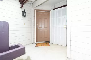 More Details about MLS # 41047018 : 6210 CIVIC TERRACE AVE # A