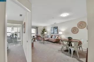Photo #6: 41047020 Listing