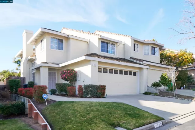 MLS: 41047025 Condo For Sale