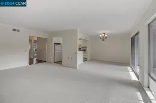 Photo #5: 41047039 Listing 