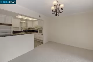 Photo #6: 41047039 Listing 