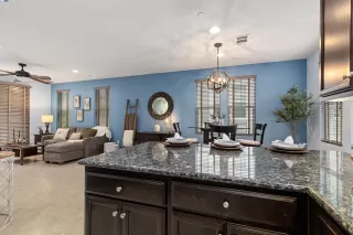 Photo #3: 41047100 Listing