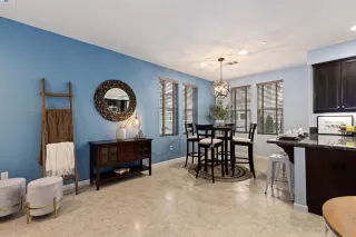 Photo #5: 41047100 Listing