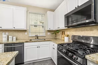 Photo #5: 41047101 Listing 