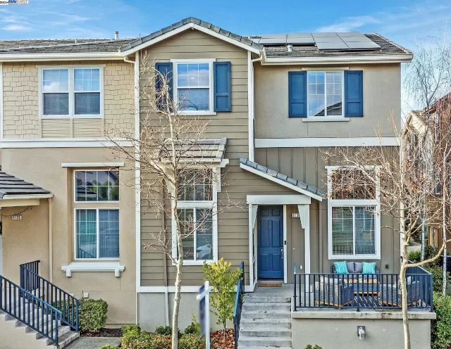 MLS: 41047157 Condo For Sale