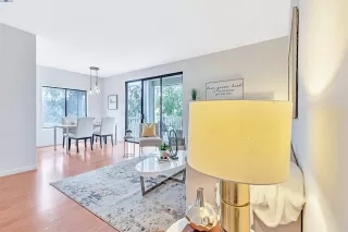 Photo #2: 41047192 Listing