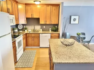 Photo #2: 41047258 Listing