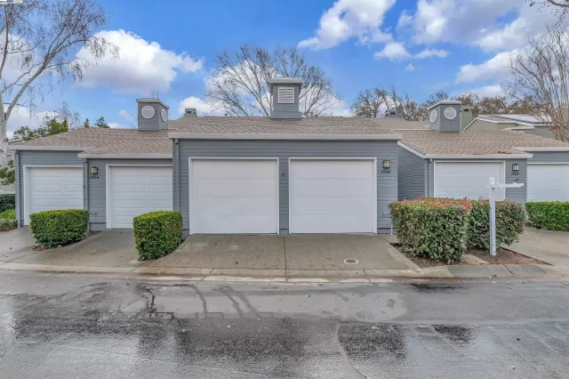 MLS: 41047261 Condo For Sale