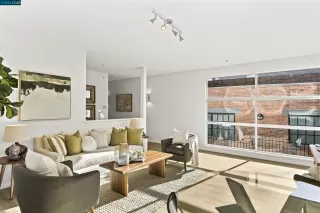 Photo #5: 41047358 Listing