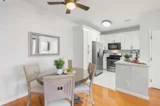 Photo #5: 41047383 Listing