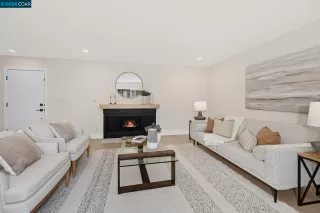 Photo #6: 41047388 Listing