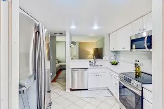 Photo #2: 41047392 Listing 