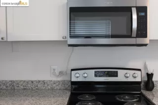 Photo #2: 41047416 Listing