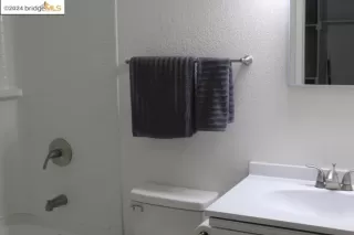 Photo #6: 41047416 Listing