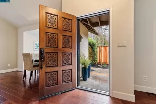 Photo #2: 41047430 Listing