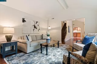 Photo #6: 41047430 Listing