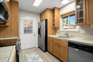 Photo #4: 41047431 Listing