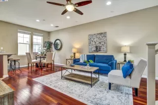 Photo #6: 41047692 Listing