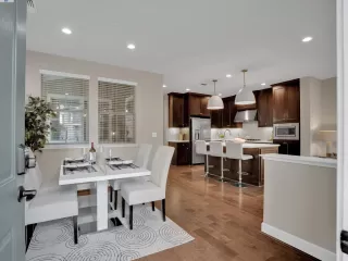 Photo #4: 41047777 Listing