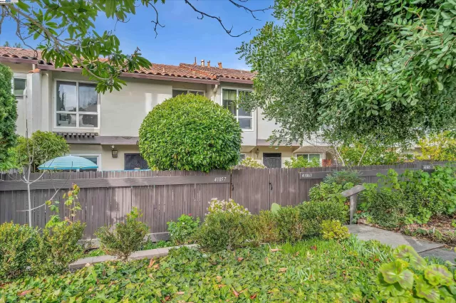 MLS: 41047813 Condo For Sale