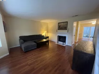 Photo #3: 41047843 Listing
