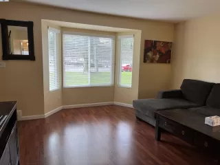 Photo #5: 41047843 Listing