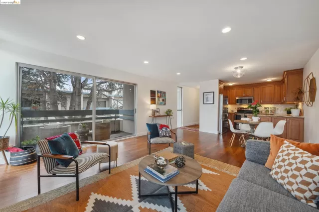 MLS: 41047876 Condo For Sale