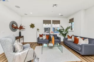 Photo #5: 41047882 Listing 