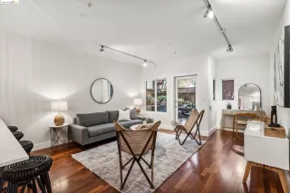 Photo #5: 41047927 Listing