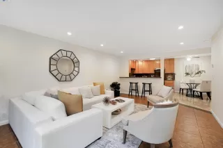 Photo #1: 41047935 Listing