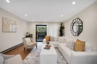 Photo #2: 41047935 Listing