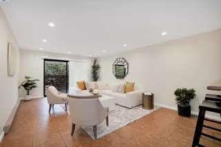 Photo #3: 41047935 Listing