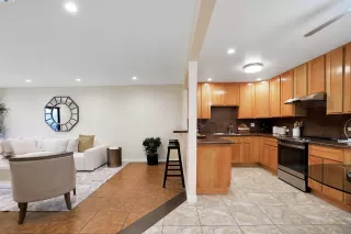 Photo #5: 41047935 Listing