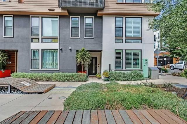 MLS: 41047955 Condo For Sale