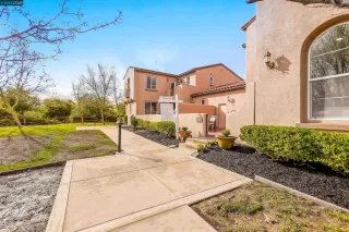 Photo #3: 41047956 Listing 