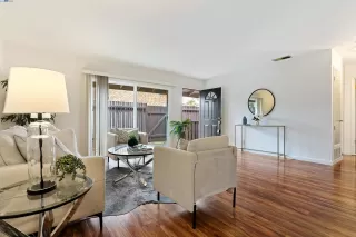 Photo #4: 41047967 Listing