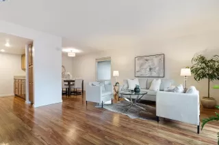 Photo #5: 41047967 Listing