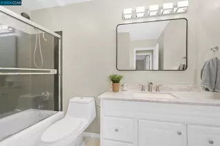 Photo #6: 41047975 Listing